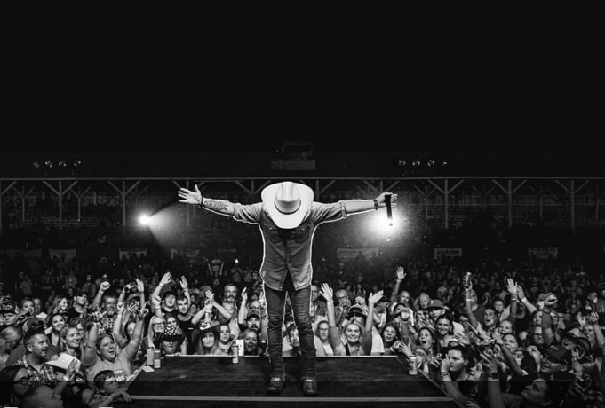 Justin Moore
